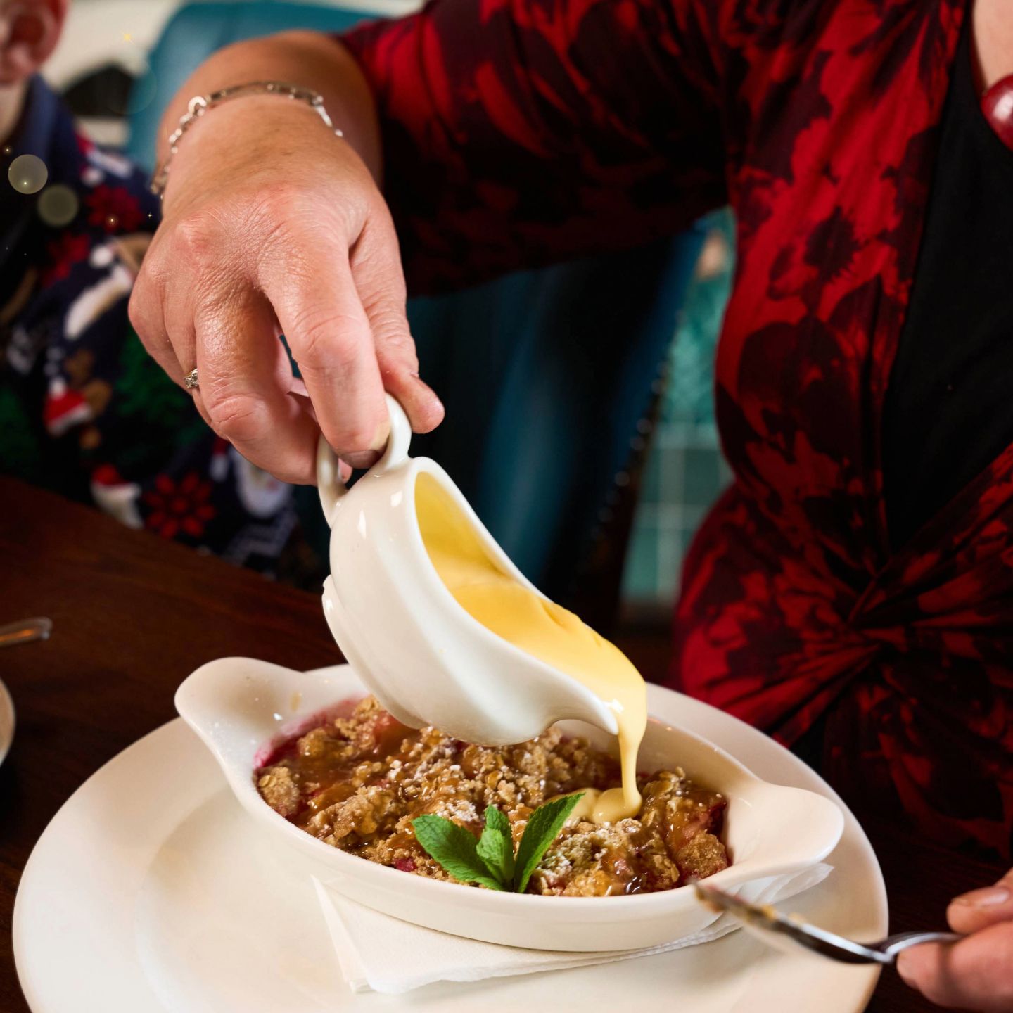 Christmas Day Lunch, Dinner & Dining at The Poverina Inn in Normanby